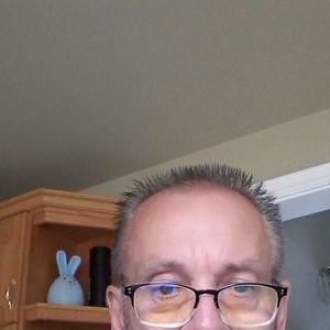 Meet your Posher, Lawrence